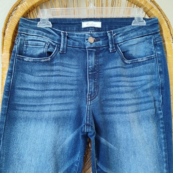 KanCan Mid-Rise Flare Stretch Jean - Picture 2 of 5